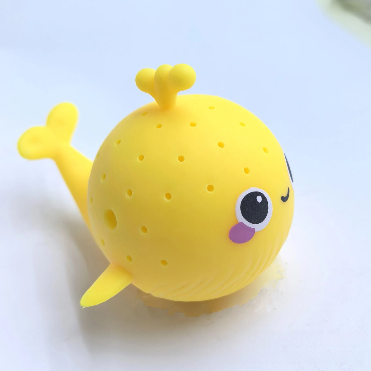 MiniBerri™ Whale Splash Bath Toy